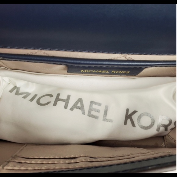 MICHAEL KORS - Picture 5 of 9